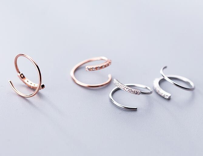 Single row of wavy earrings stud earrings