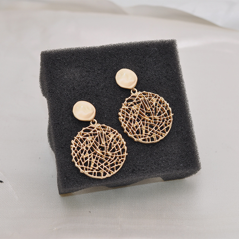 Textured staggered cutout earrings mesh earrings