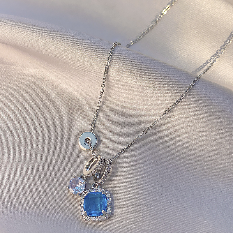 Women's Super Shiny Blue Zircon Necklace Niche High-end Clavicle Chain