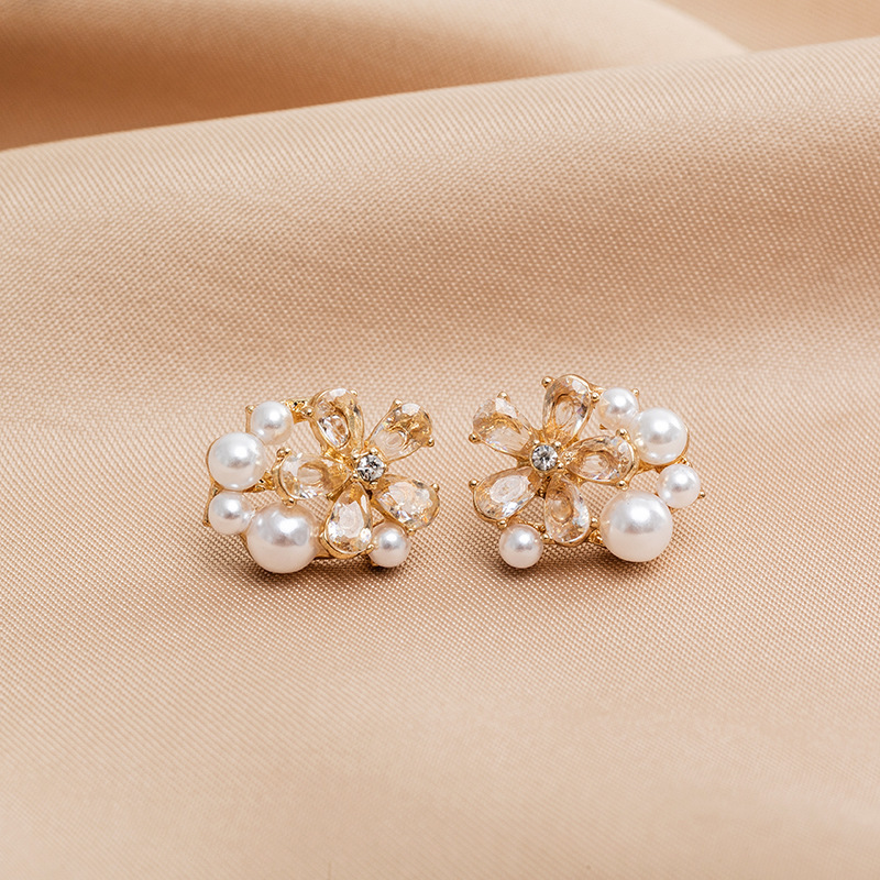 Flower Zircon Earrings All-match Small And Simple Pearl Earrings Earrings