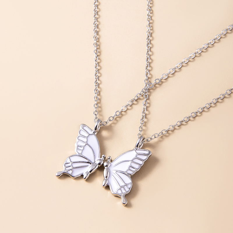 1 Pair Butterfly Pendant Necklace For Women Girls Sisters Friends With Inspirational Friendship Card