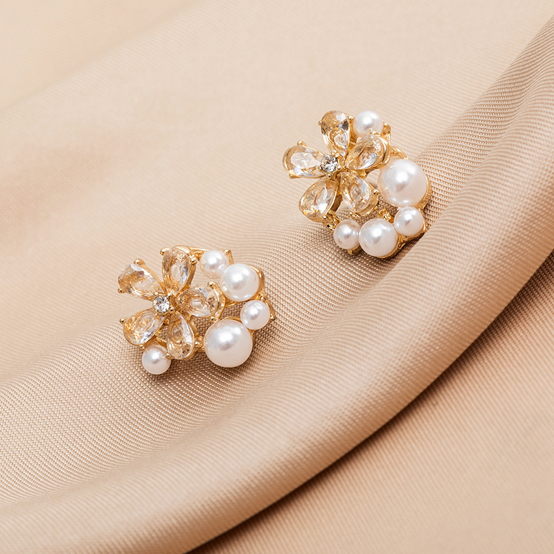 Flower Zircon Earrings All-match Small And Simple Pearl Earrings Earrings